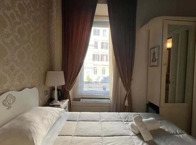 Guest house Piazzetta De' Monti 4*