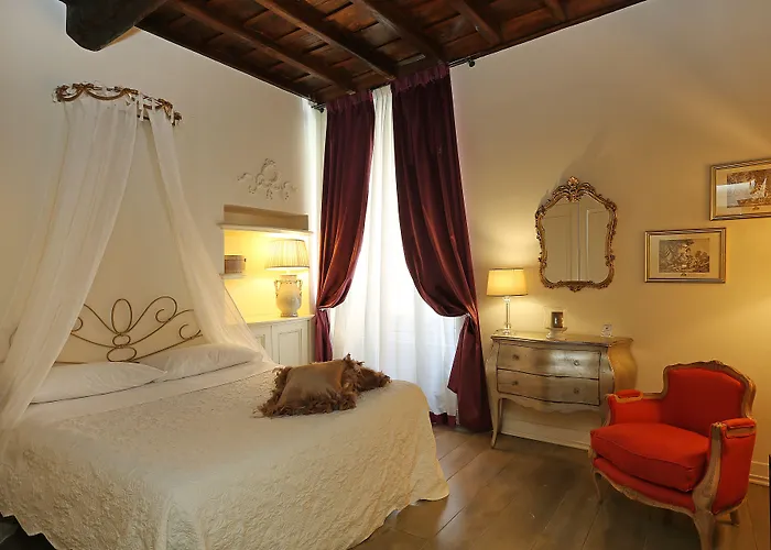 Piazzetta De' Monti Guest house 4*