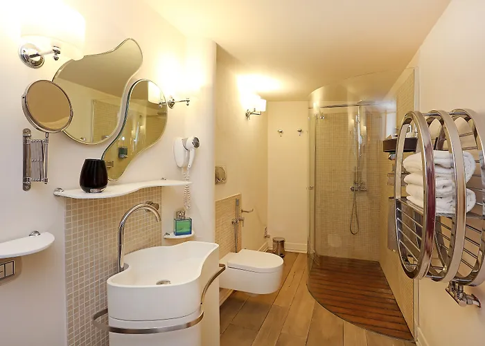Guest house Piazzetta De' Monti 4*